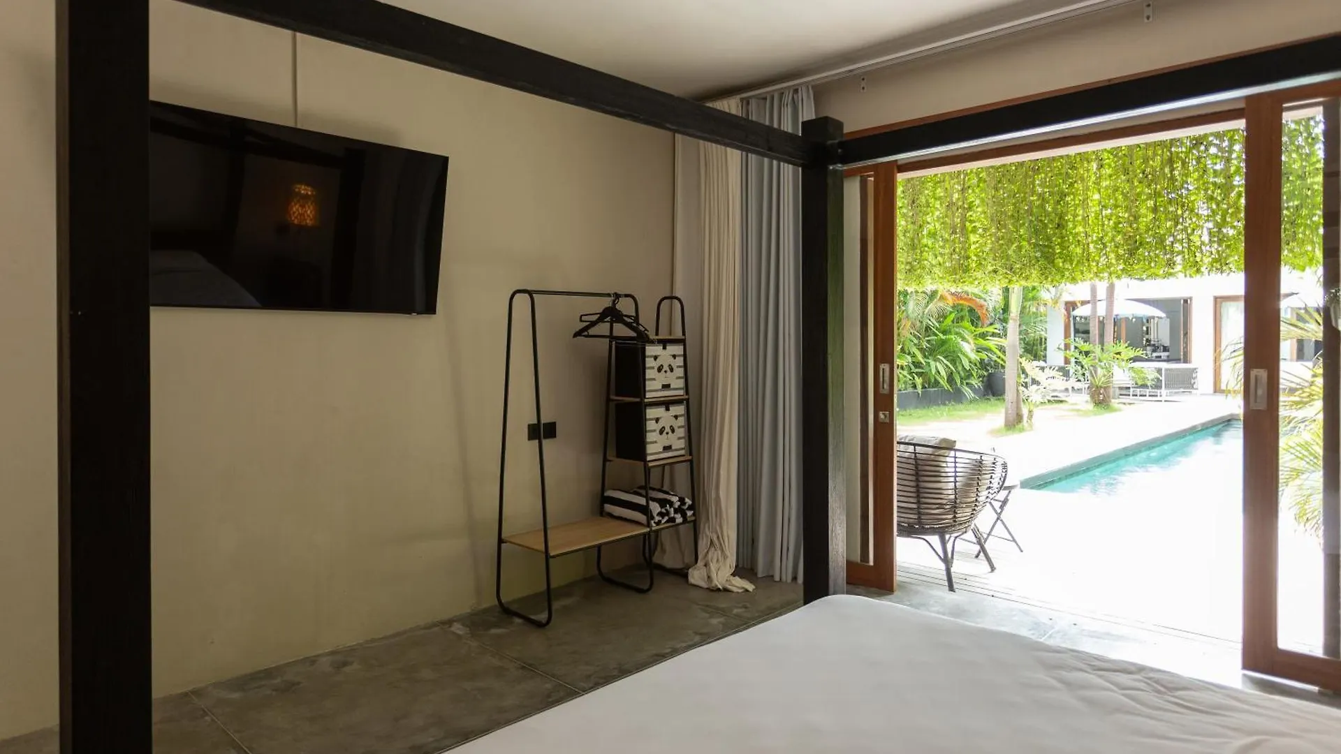 Apartamento Villa Ilo Umalas Spacious 3-Bedroom Oasis With Huge Pool & Garden Seminyak
