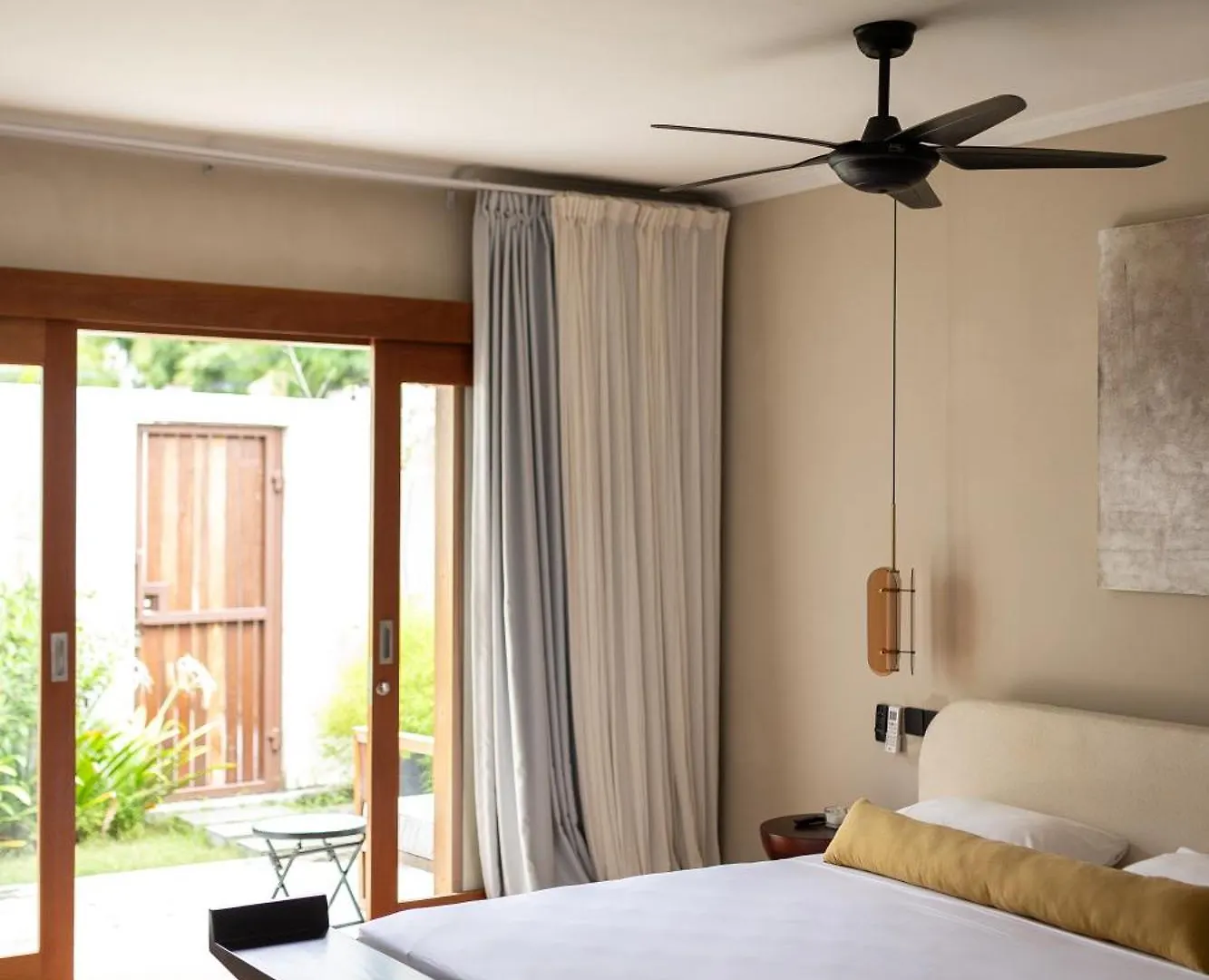 Villa Ilo Umalas Spacious 3-Bedroom Oasis With Huge Pool & Garden Seminyak  Apartment Seminyak (Bali)
